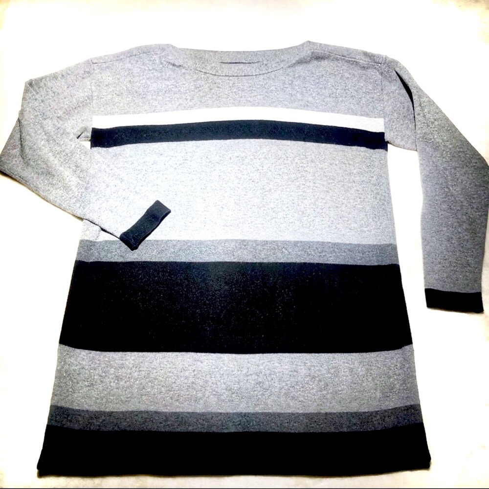 Gap sweater tunic, black & grey size small 🛍